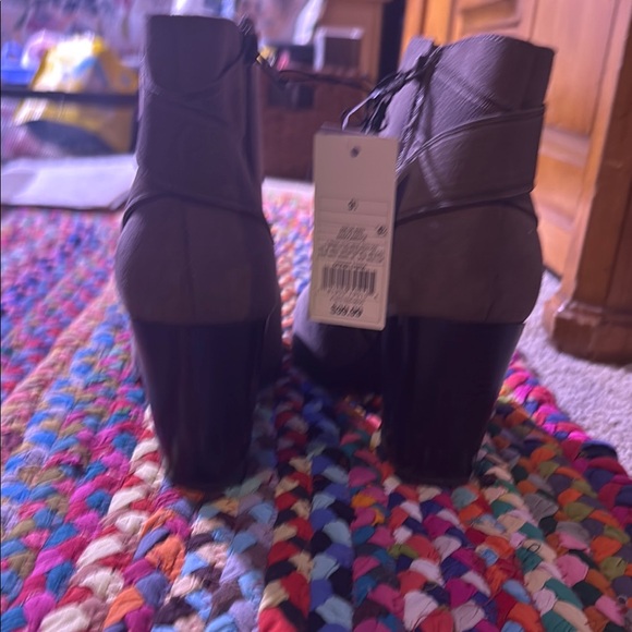 a new day Brown Ankle Boots with Chunky Heel and Zipper Closure - Picture 4 of 4